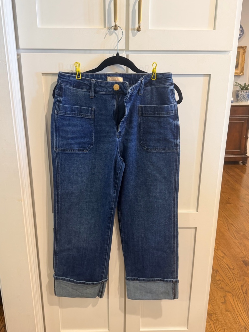 Kut from the Kloth Indigo Blue Boyfriend Jeans with Patch Pockets